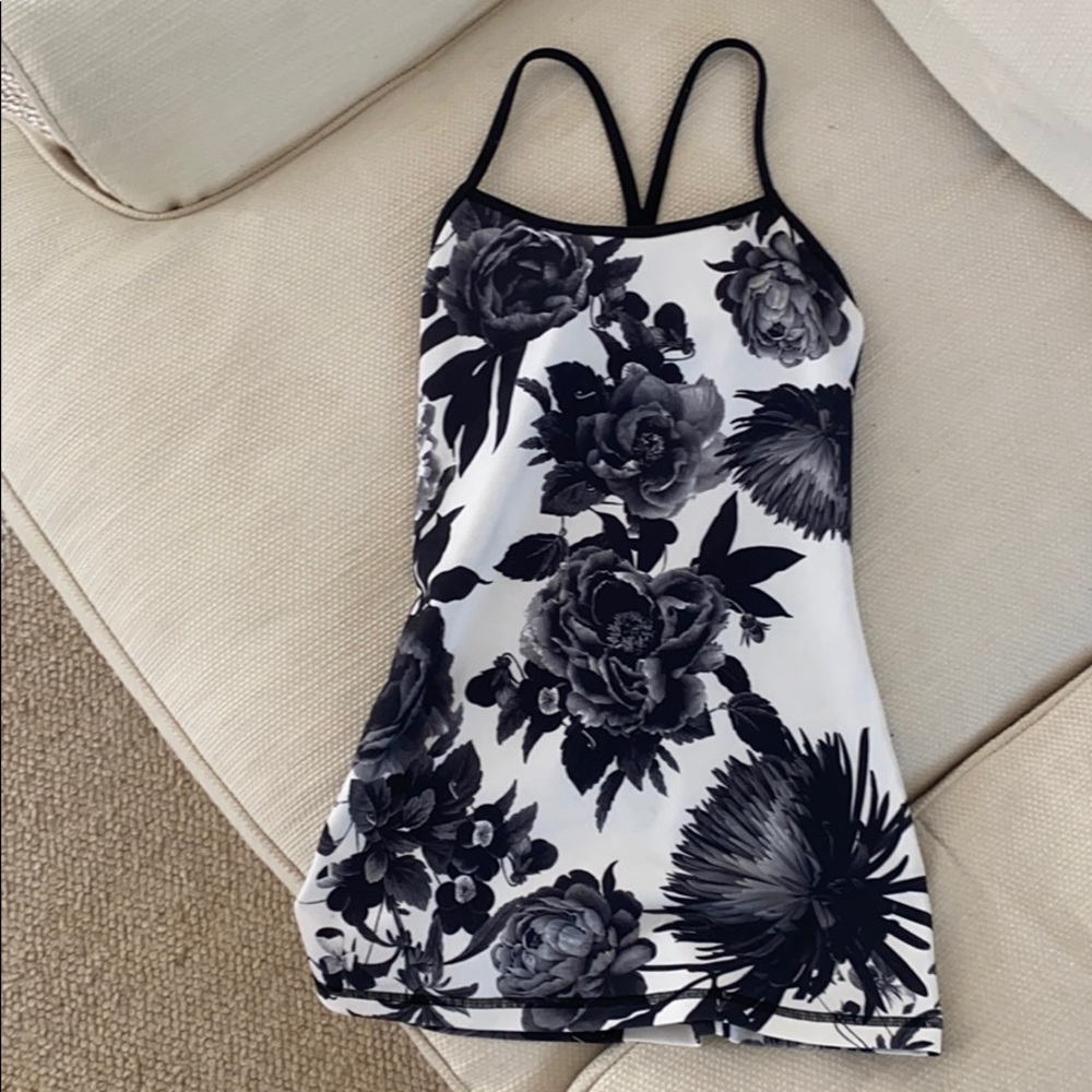 Lulu Lemon Tank Size 4